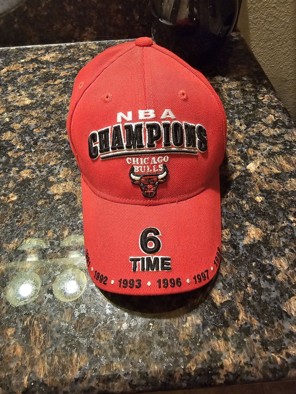 adidas Red NBA Champions Chicago Bulls 6-Time Baseball Cap
